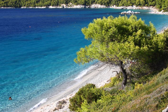 Milia-Beach-Skopelos-Sporaden-Griechenland-iStock-649825190