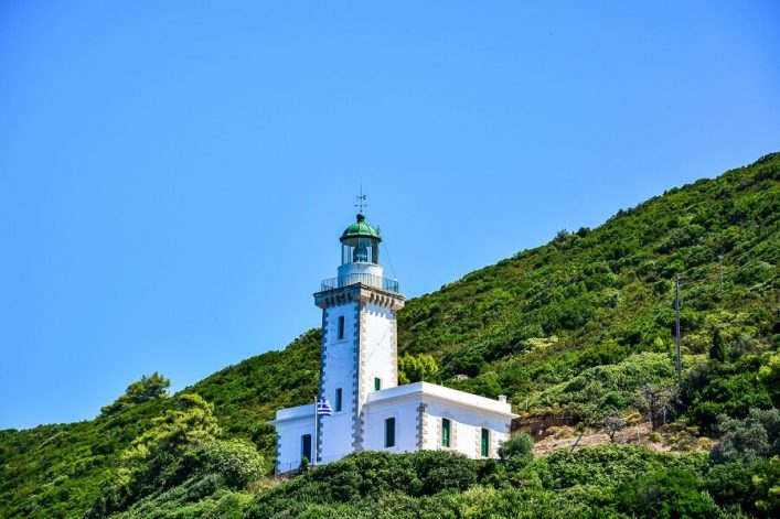 leuchtturm-auf-skopelos-island-sporade-griechenland-istock_000078041559_large-2