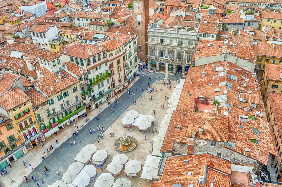 Blick auf die Piazza delle Erbe