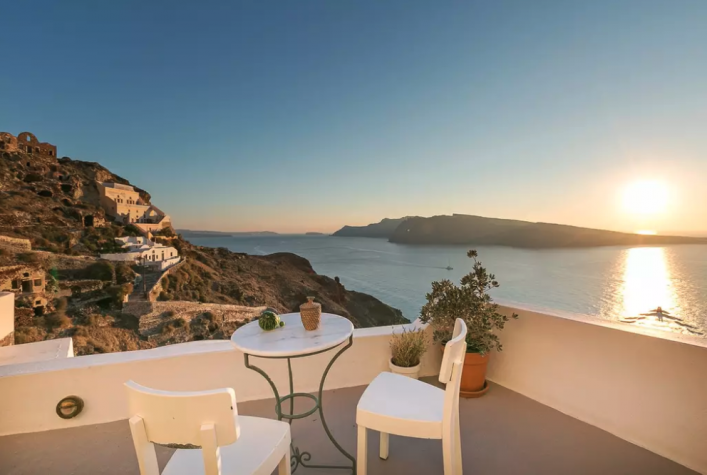 HG-Airbnb_The-Fishermans-Cave-House-Terasse-2