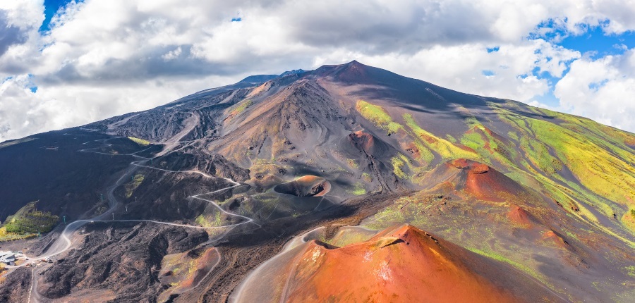 vulkan_aetna_shutterstock_1403236319_900x600